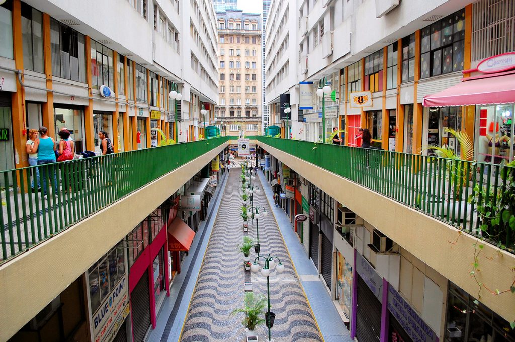 Sala comercial em Galeria fechada com 37 metros quadrados centro de São Paulo