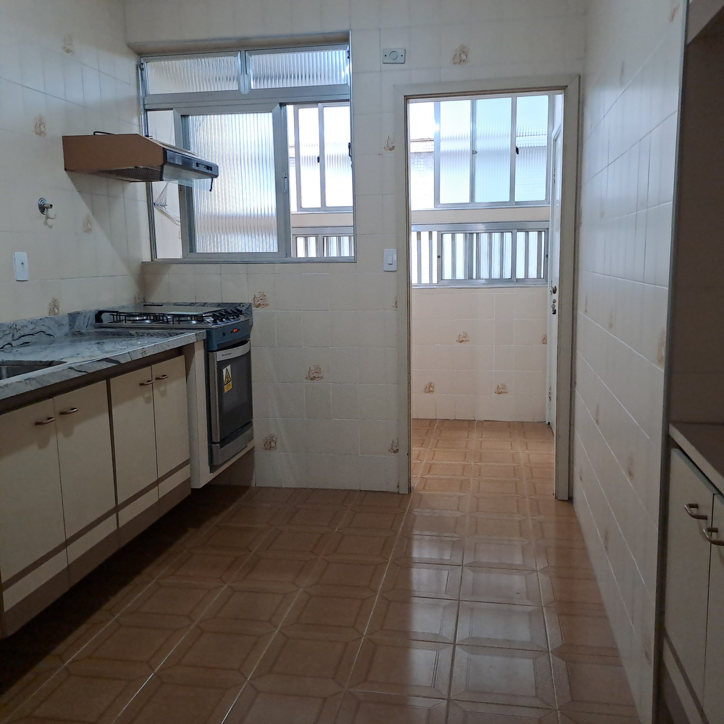 Apartamento com dois dormitórios Boqueirão - Santos - SP 2