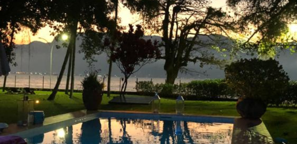 casa pé na areia Ilhabela